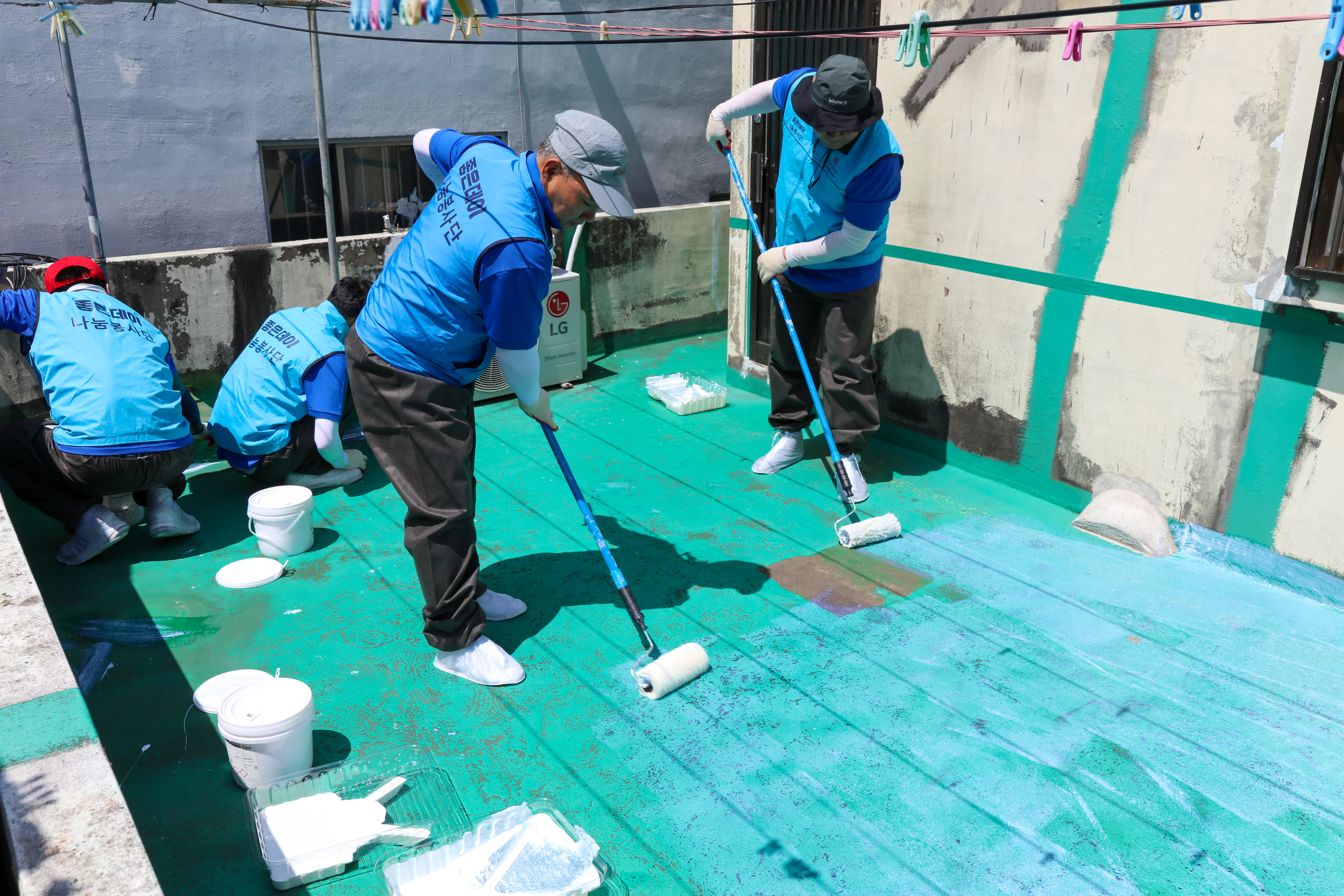 66a03f309a6f11673689-2